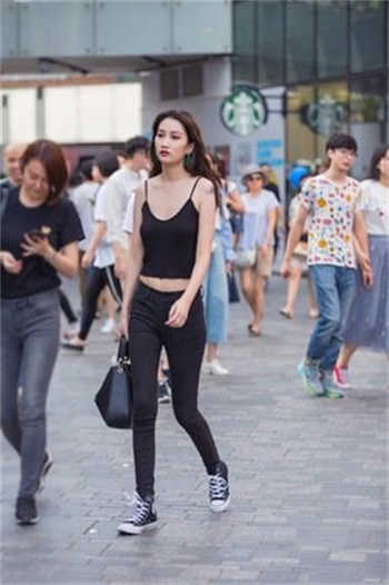 半夜私语老杨王丽萍