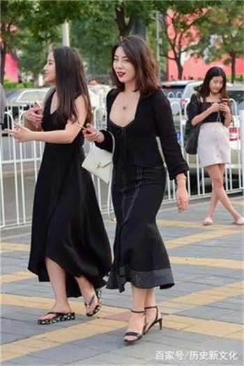游泳教练水下噪我txt动图