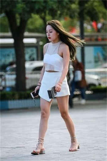 秋霞在戗八妻子免费