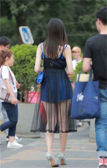 圣光无套图萝莉