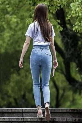 百丽是哪个国家的牌子