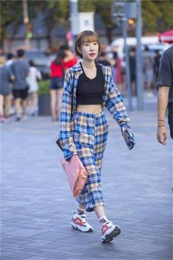 年轻漂亮富豪