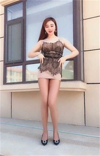 女老师和男学生在一起差差