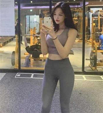 陆家嘴四季 秦瑶
