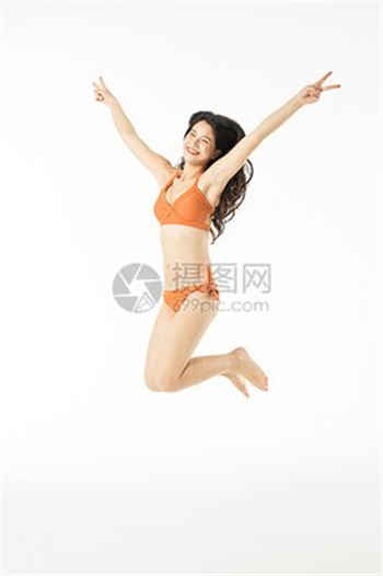 女保险员为了业绩上门推销