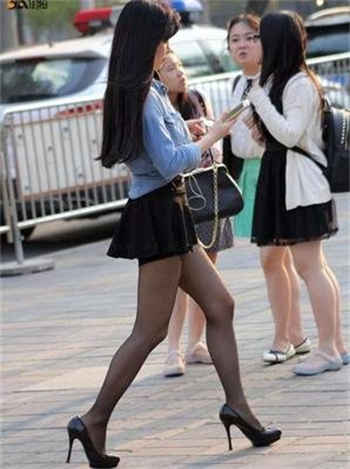 老何厕所里上新娘2