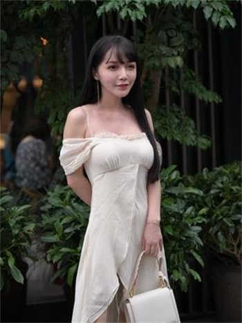 陆家嘴秦瑶生活照