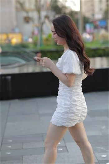 年轻妻子的兼职