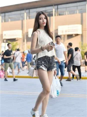 妻子会客厅的秘密