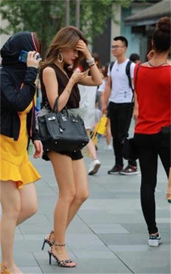 亿万蜜婚墨少宠妻成瘾