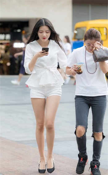 输了脱一件衣还摸一次