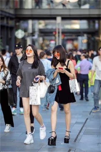 老婆的秘密兼职