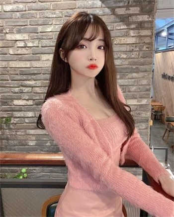 卡在洗衣机的室友